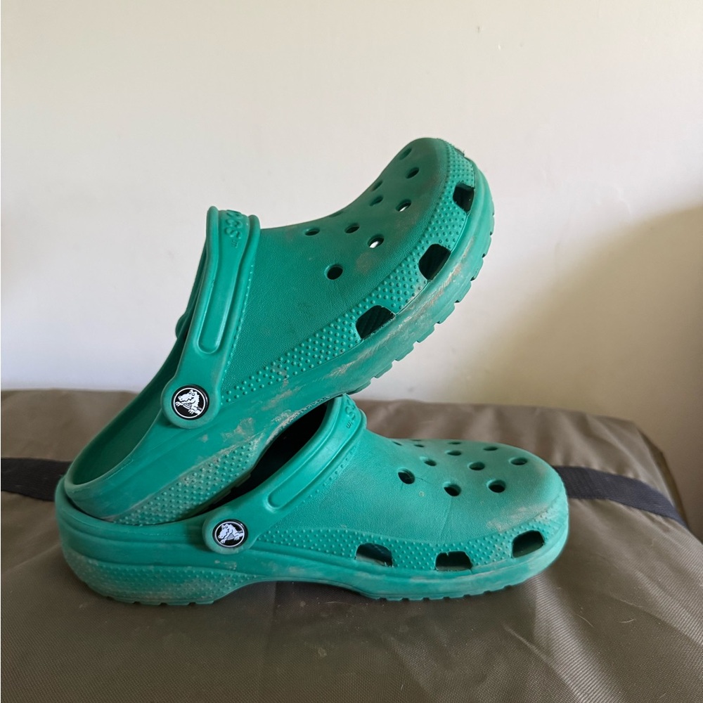 CROCS Green Sandals with Ventilation and Heel Strap